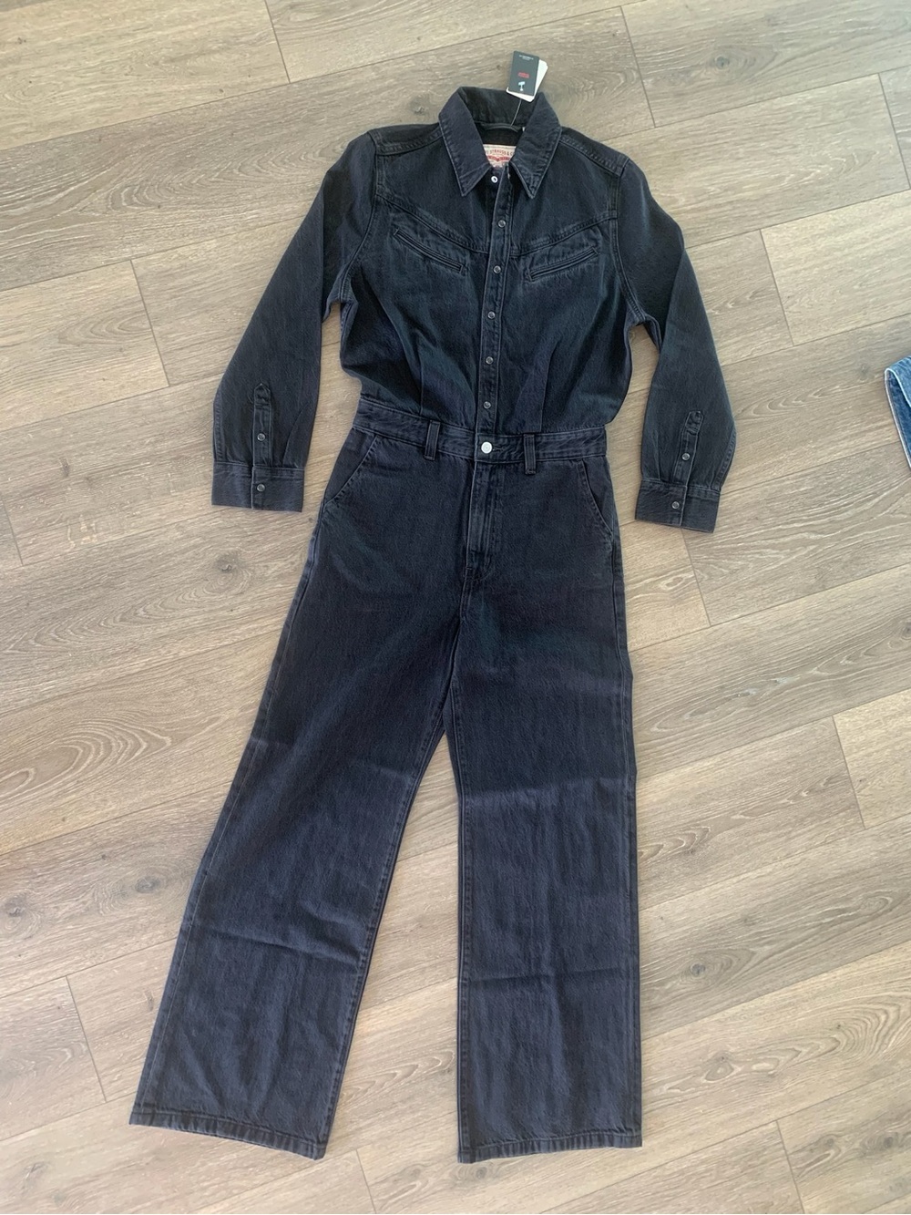 Levi’s Rinoa Wide-Leg Long Sleeve Black Denim Jean Boiler Jumpsuit NWT - Picture 3 of 4